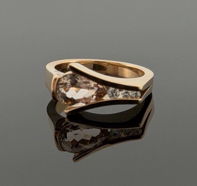 18K Rose Gold Morganite & Diamond Ring 1.35ct Pear Morganite 0.09ctw Diamonds - Devine & Co.
