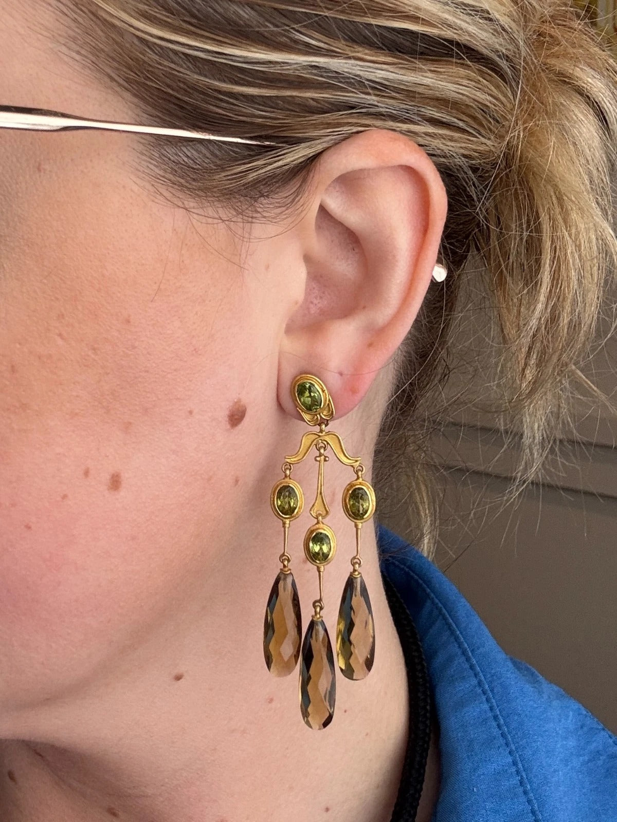 22K Yellow Gold Golden Smoky Quartz & Peridot 20.87g Chandelier Earrings