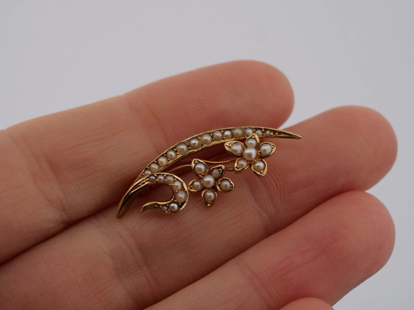 Antique 14K Yellow Gold Seed Pearl Floral Art Nouveau 2.67g Flower Leaf Brooch