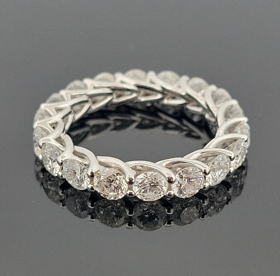 18K White Gold Diamond Eternity Trellis Band Round Brilliant 3.39ctw G-H-I SI by Devine & Co — band detail