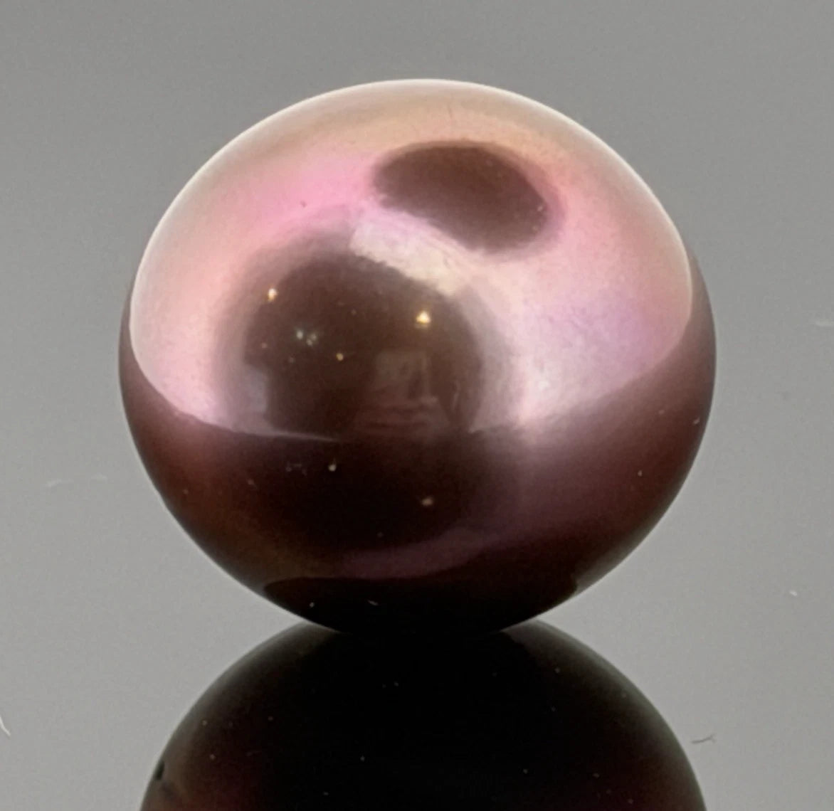 Large Intense Metallic Mauve Cultured Pearl Loose 14-15.25mm Near Round Freshwater, main view