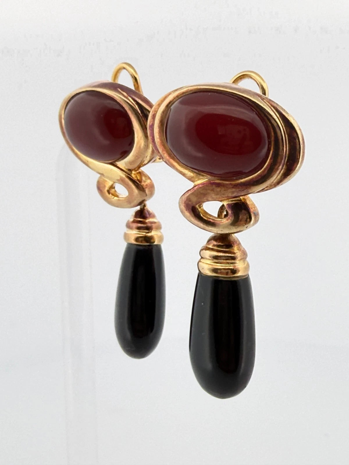 Kai-Yin Lo Red & Black Agate Earrings Vermeil Omega Clips 24g Estate