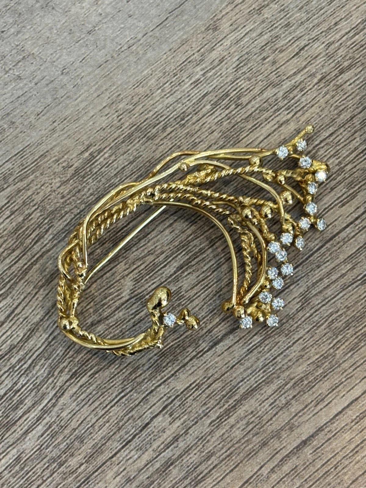 Custom 18K Yellow Gold Diamond Vine 1.00 ctw Natural Diamonds 15.89g Brooch