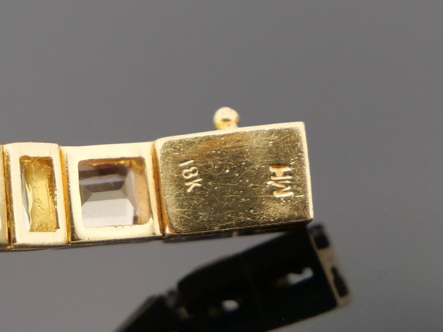 Custom Handmade Natural Rainbow Sapphire 18K Yellow Gold GIA No Heat Bracelet