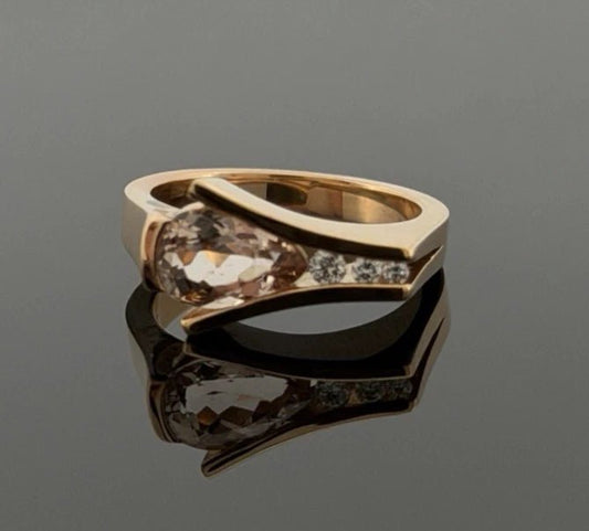 18K Rose Gold Morganite & Diamond Ring 1.35ct Pear Morganite 0.09ctw Diamonds - Devine & Co.