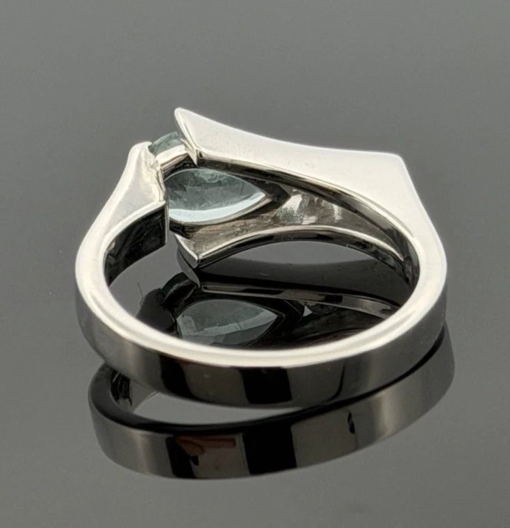 18K White Gold Aquamarine & Diamond Ring 1.20ct Pear Aquamarine 0.09ctw Size 6.5 - Devine & Co.