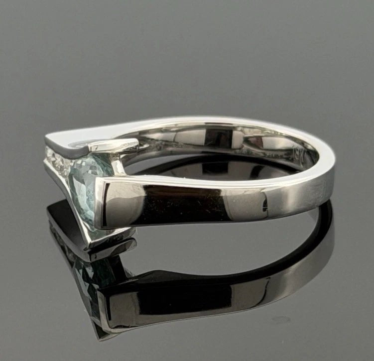 18K White Gold Aquamarine & Diamond Ring 1.20ct Pear Aquamarine 0.09ctw Size 6.5 - Devine & Co.