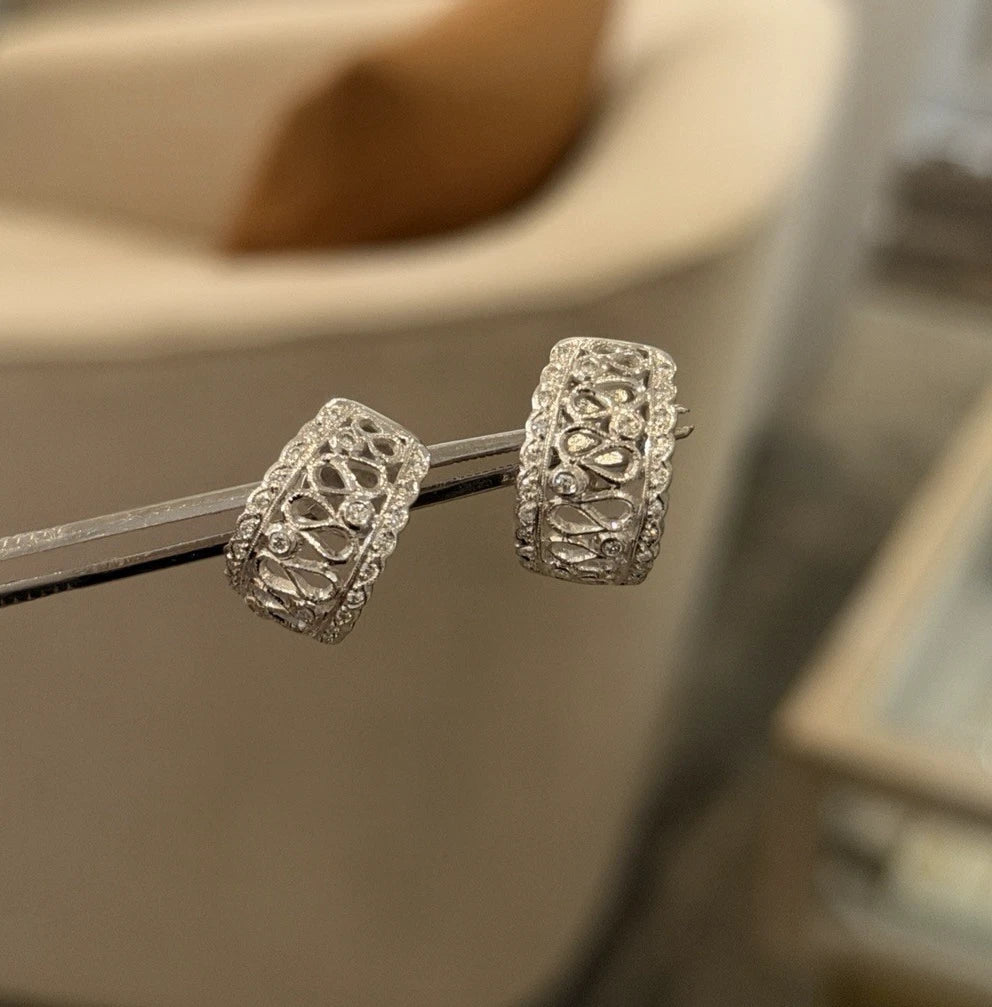 18K White Gold Diamond Cutout Hoop Earrings 0.21ctw Scalloped Jumbo Backs - Devine & Co.