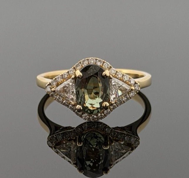 18K Yellow Gold Alexandrite & Diamond Ring 1.53ct Oval FGL Certified 0.59ctw - Devine & Co.