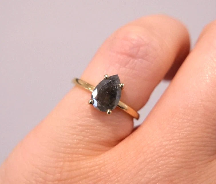 14K Yellow Gold 1CTW Natural Salt & Pepper Pear Shape Diamond Ring Size 4.25