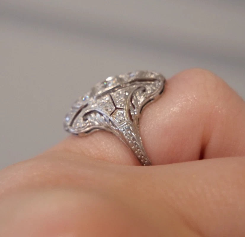 Vintage 3.97gr Platinum Old European Cut & Transitional 0.30ctw Diamond Ring Size 5.75