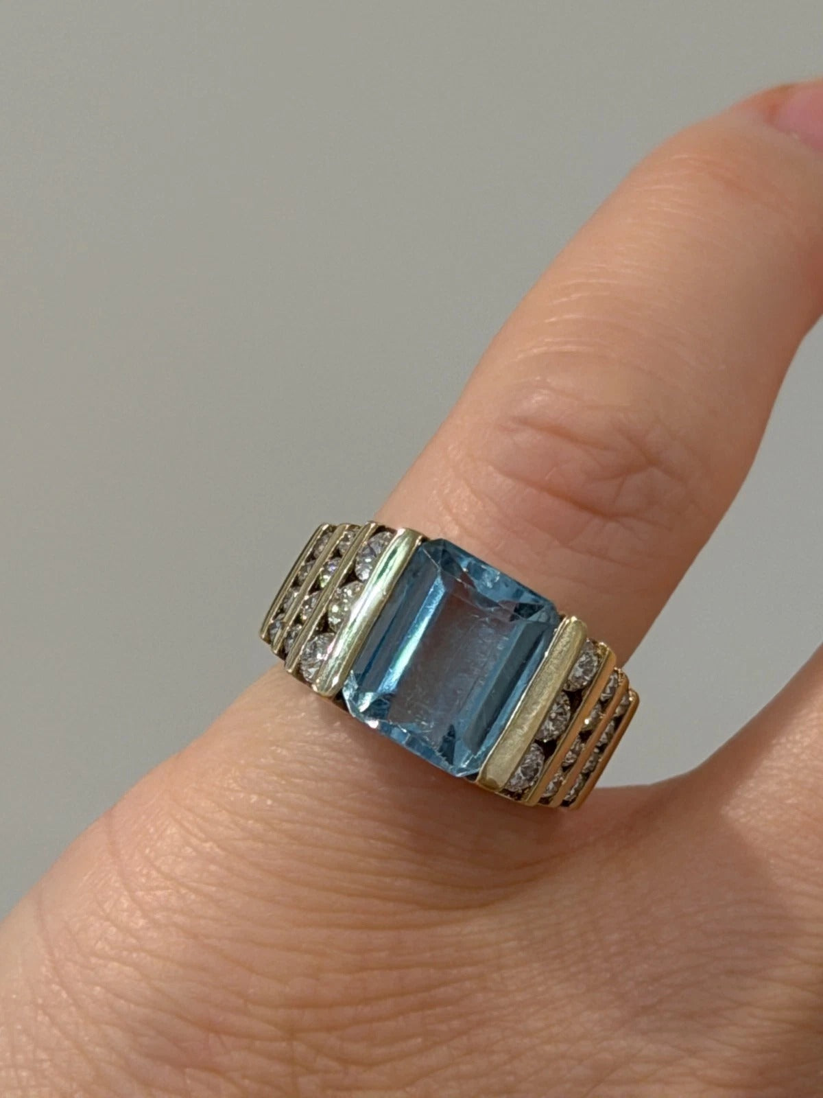 14K Yellow Gold Emerald Cut 7.75g Aquamarine Diamond Ring Size 4.75