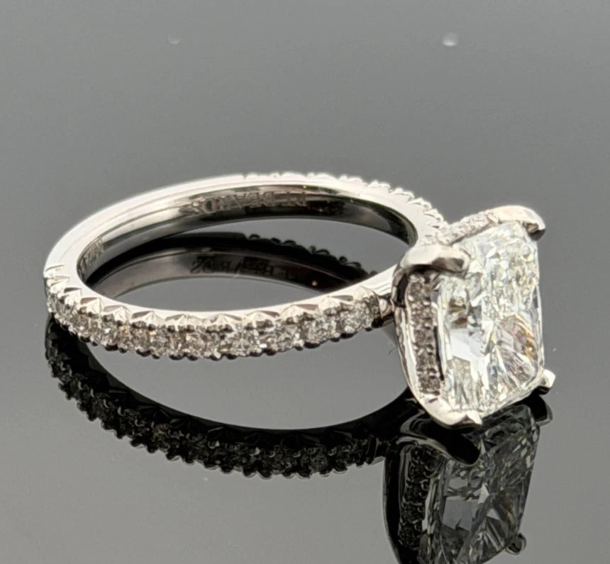 Consignment - Platinum Solitaire Diamond Natural Radiant 2.50ct F/VS2 GIA Engagement Ring Size 7 - platinum, diamond, ring...