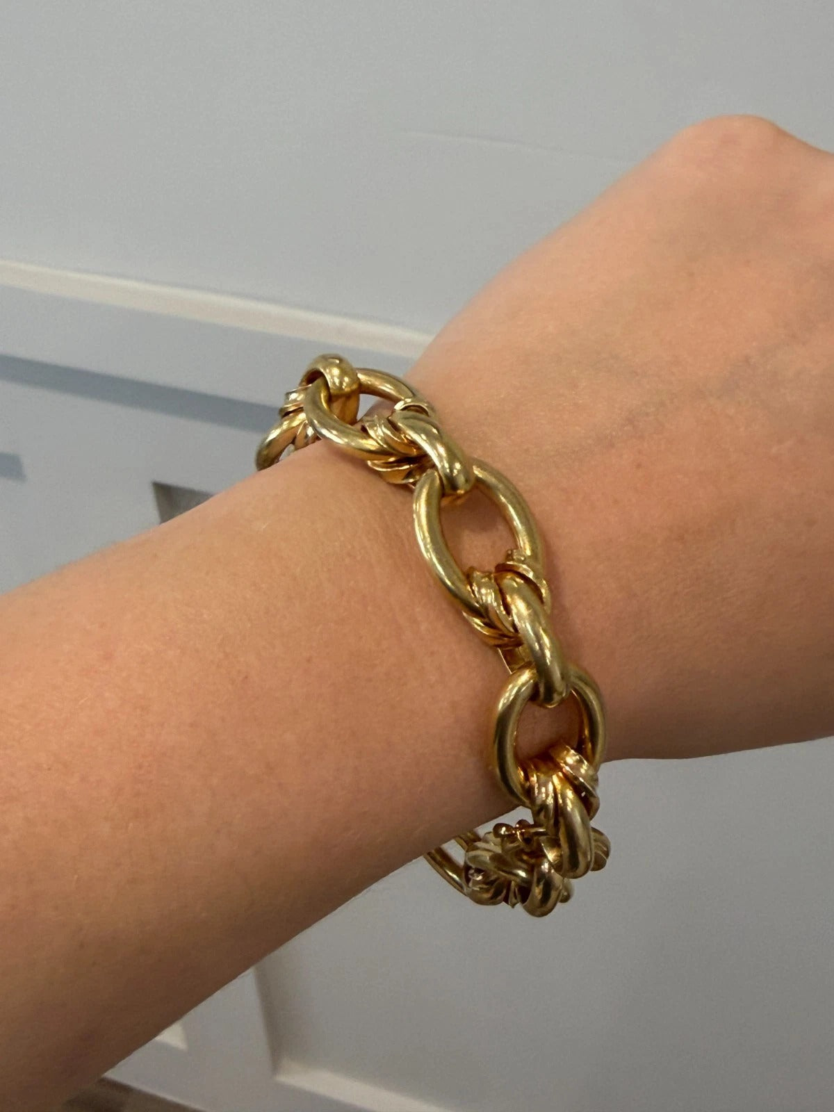 Heavy Italian 14K Yellow Gold  29.78 Grams 9”-15mm Wide Oval Link Bracelet