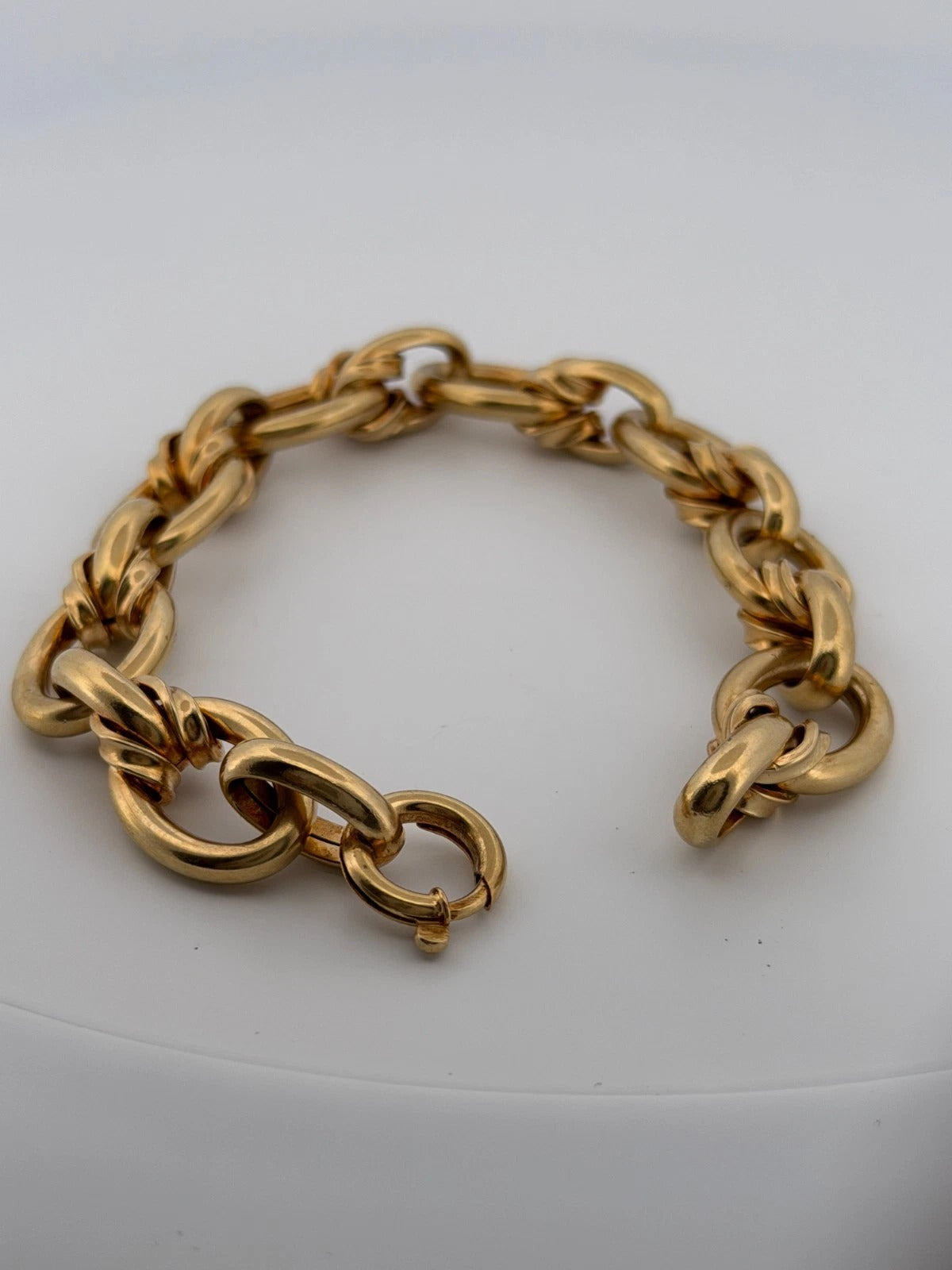 Heavy Italian 14K Yellow Gold  29.78 Grams 9”-15mm Wide Oval Link Bracelet