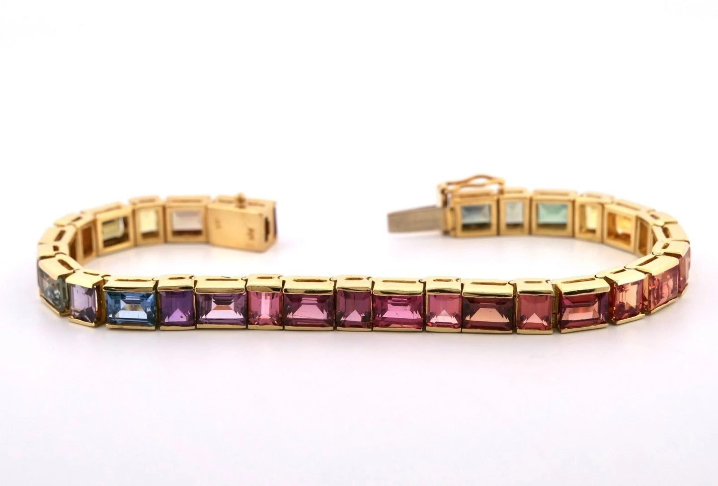 Custom Handmade Natural Rainbow Sapphire 18K Yellow Gold GIA No Heat Bracelet