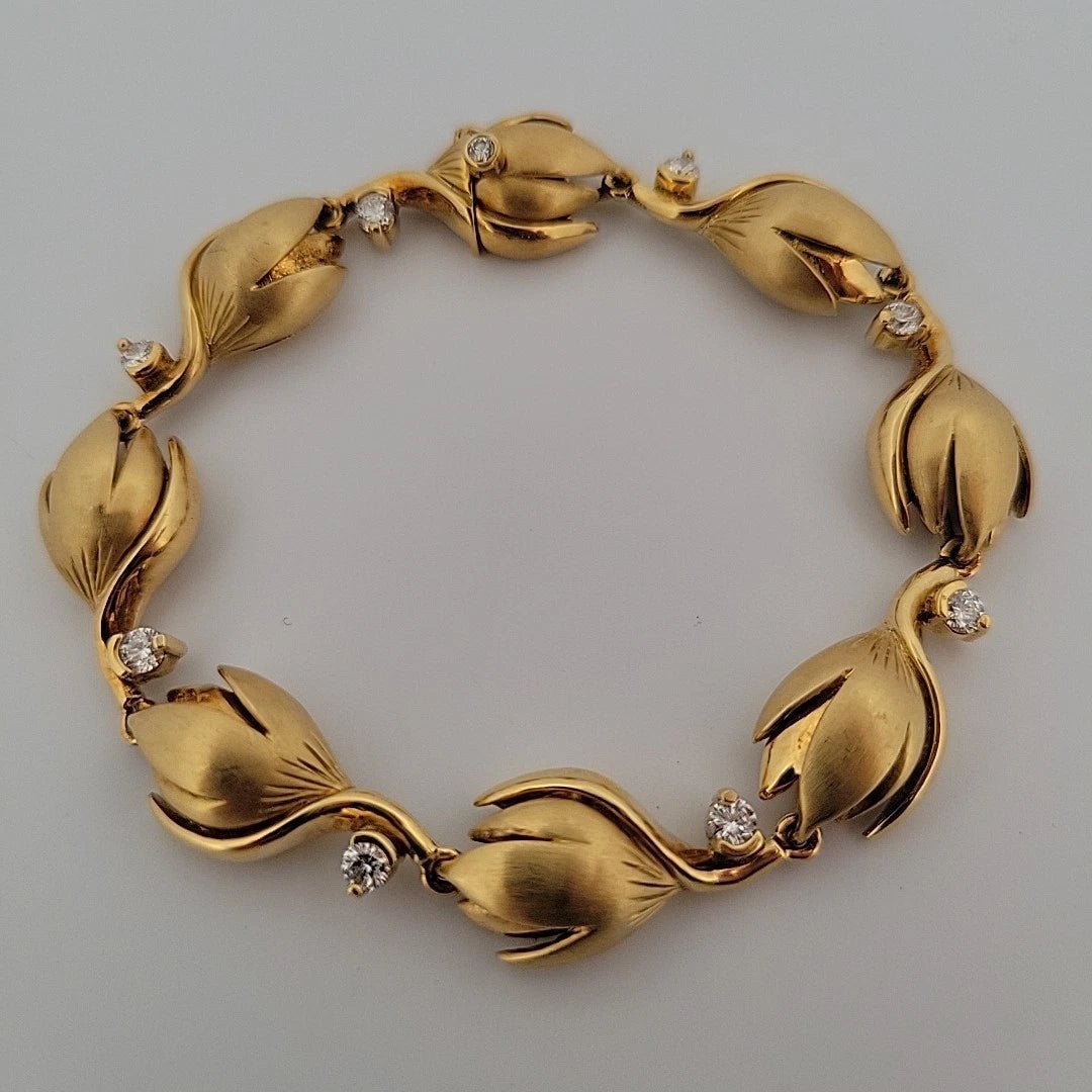 Na Hoku 18K Yellow Gold Pikake Diamond Necklace, Bracelet & Earrings Set 117.8gr - Devine & Co.