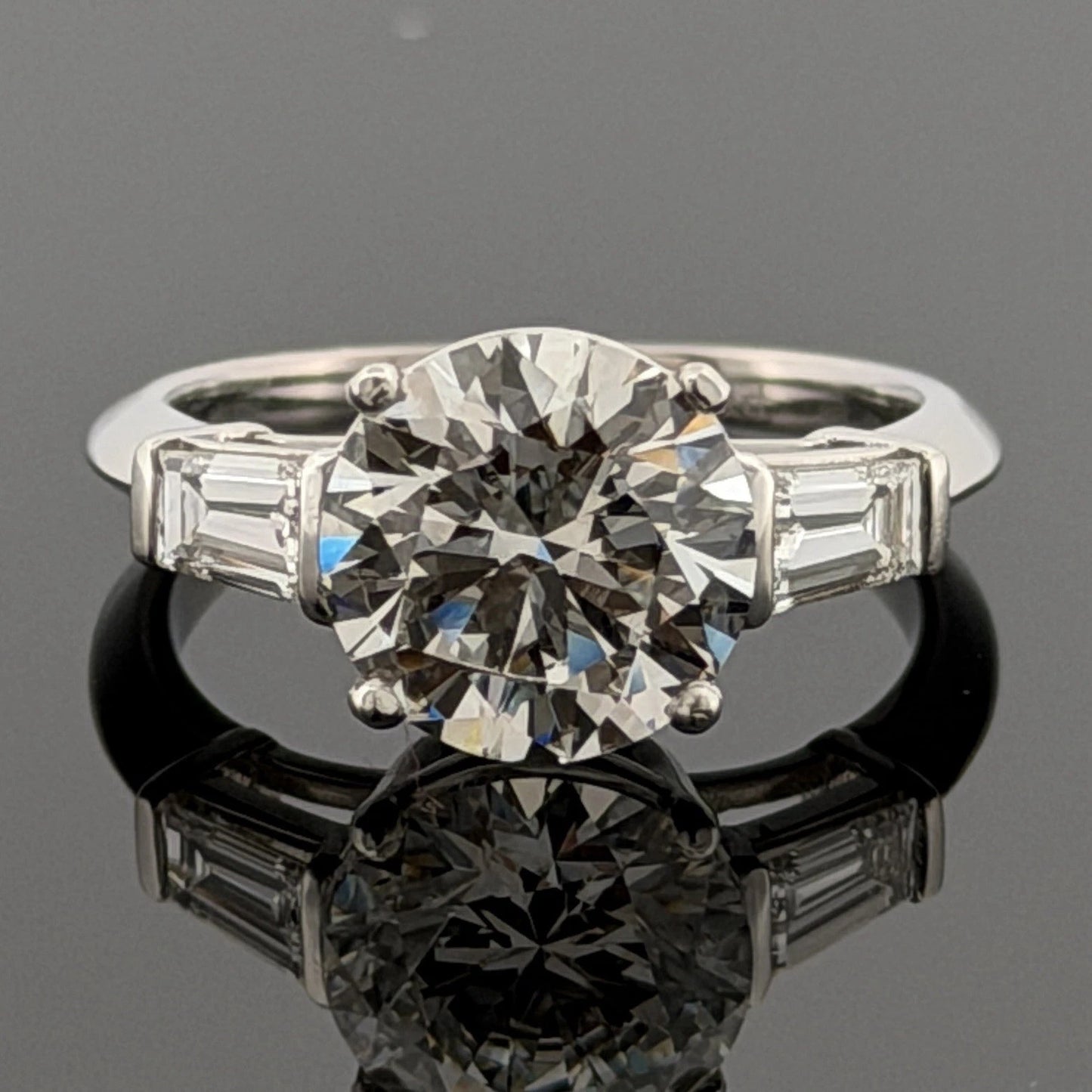 Consignment - Platinum 3.01ct Round Brilliant Natural Diamond GIA Baguettes Three-Stone Ring - platinum, diamond, ring - (...