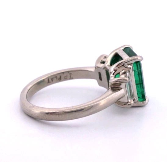 Platinum Natural Zambian Emerald Ring 3.62ct GIA Origin Report Trapezoid Diamond - Devine & Co.