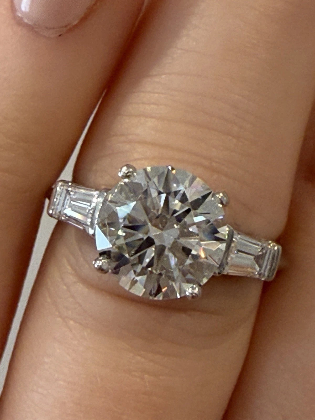 Consignment - Platinum 3.01ct Round Brilliant Natural Diamond GIA Baguettes Three-Stone Ring - platinum, diamond, ring - (...