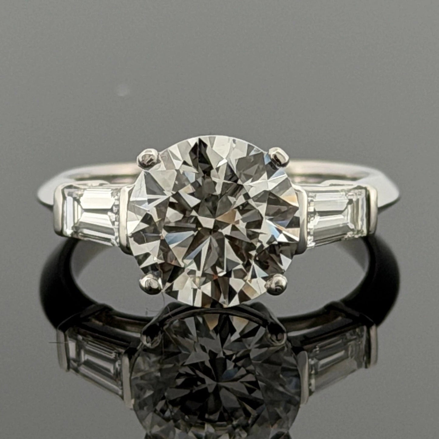 Consignment - Platinum 3.01ct Round Brilliant Natural Diamond GIA Baguettes Three-Stone Ring - platinum, diamond, ring - (...