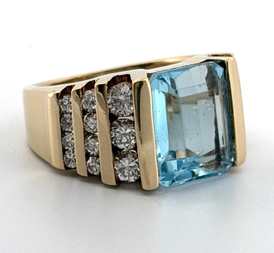 14K Yellow Gold Emerald Cut 7.75g Aquamarine Diamond Ring Size 4.75