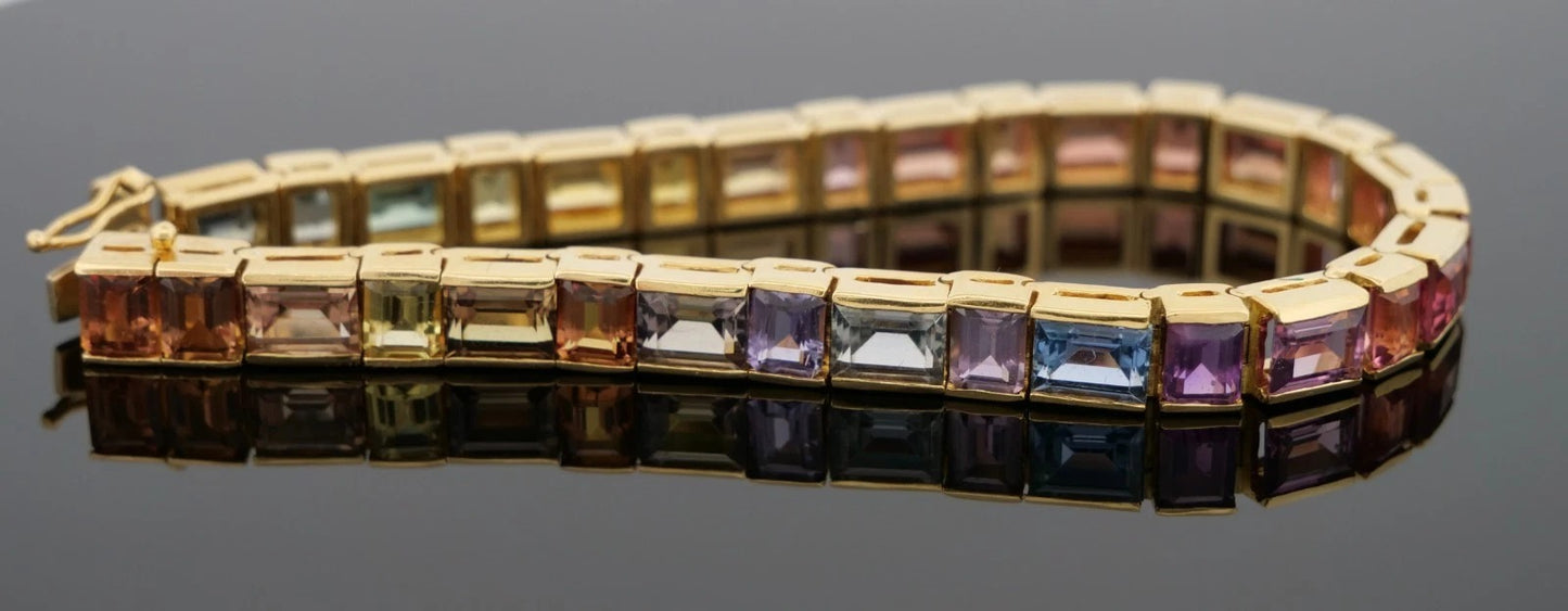 Custom Handmade Natural Rainbow Sapphire 18K Yellow Gold GIA No Heat Bracelet