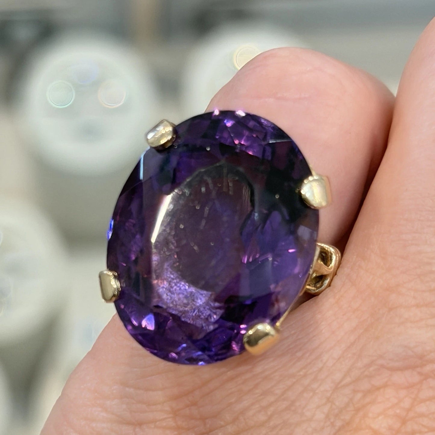 Vintage 14K Yellow Gold Large Oval Amethyst Cocktail Ring ~50ct, 17.7g
