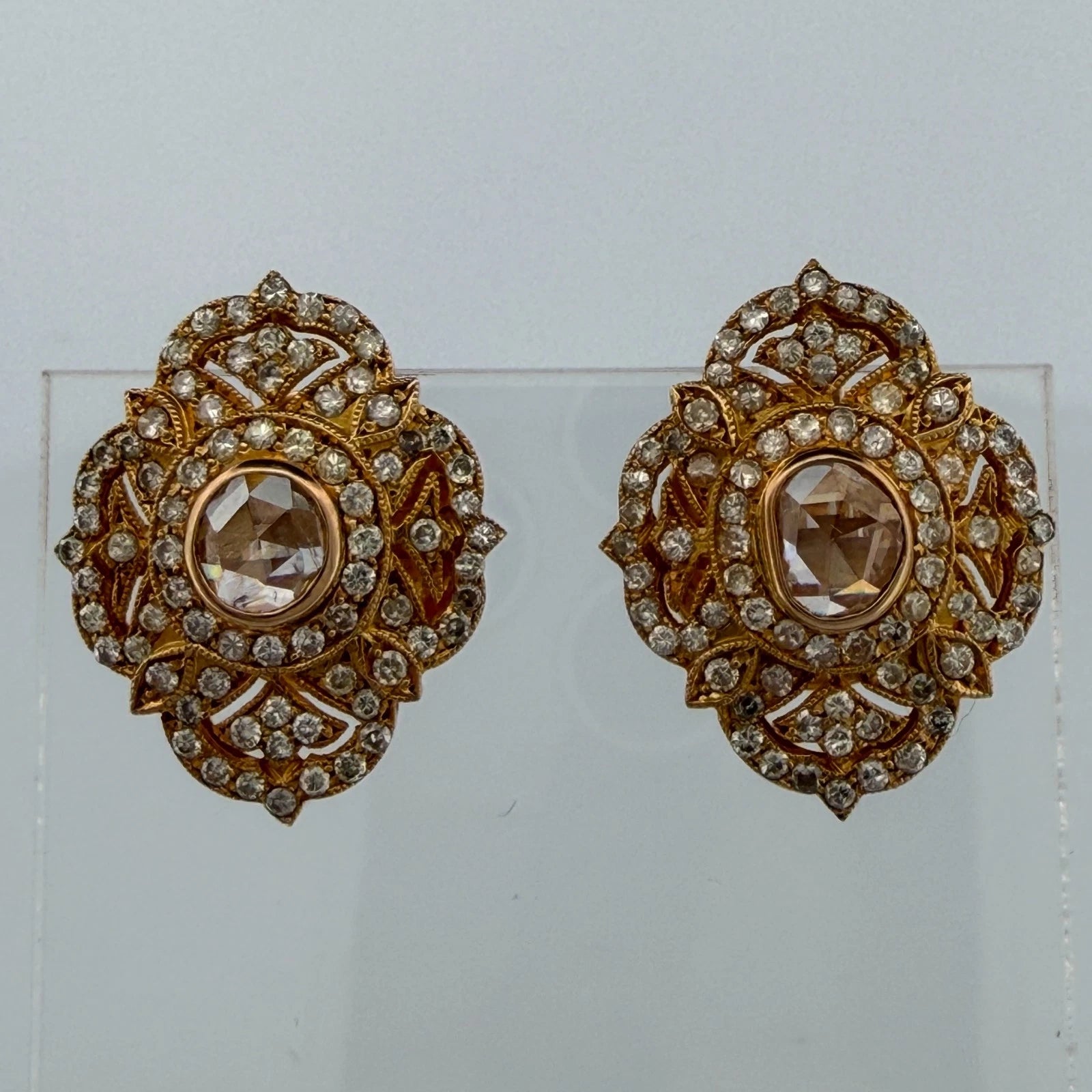 Natural Rose Cut and Round Brilliant Diamond Earrings 14K Yellow Gold Vintage 2CTW, detail view