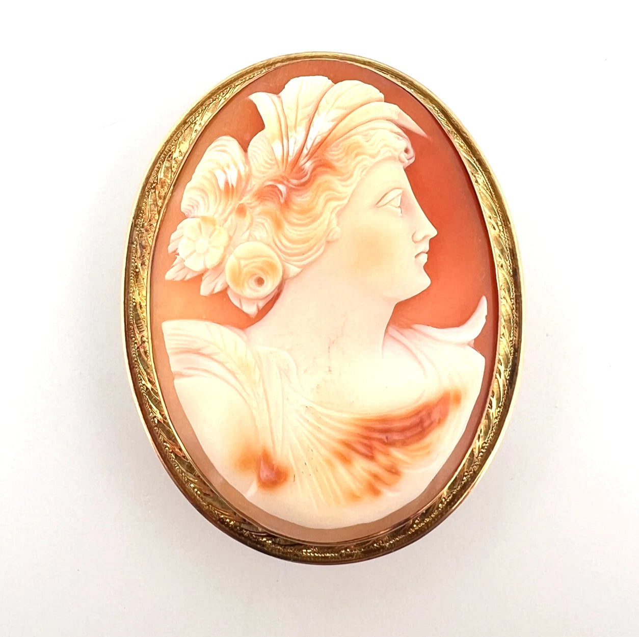 Large Hand-Carved Shell Cameo Brooch Pendant 14K Yellow Gold Estate