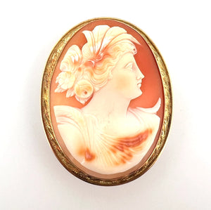 Large Hand-Carved Shell Cameo Brooch Pendant 14K Yellow Gold Estate