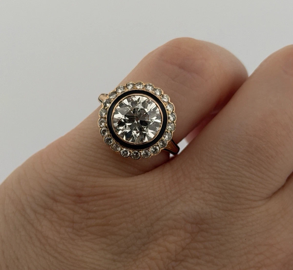 Vintage 3.00ctw Natural Diamond Circular Brilliant Halo Ring GIA Report 14K/15K, scale detail