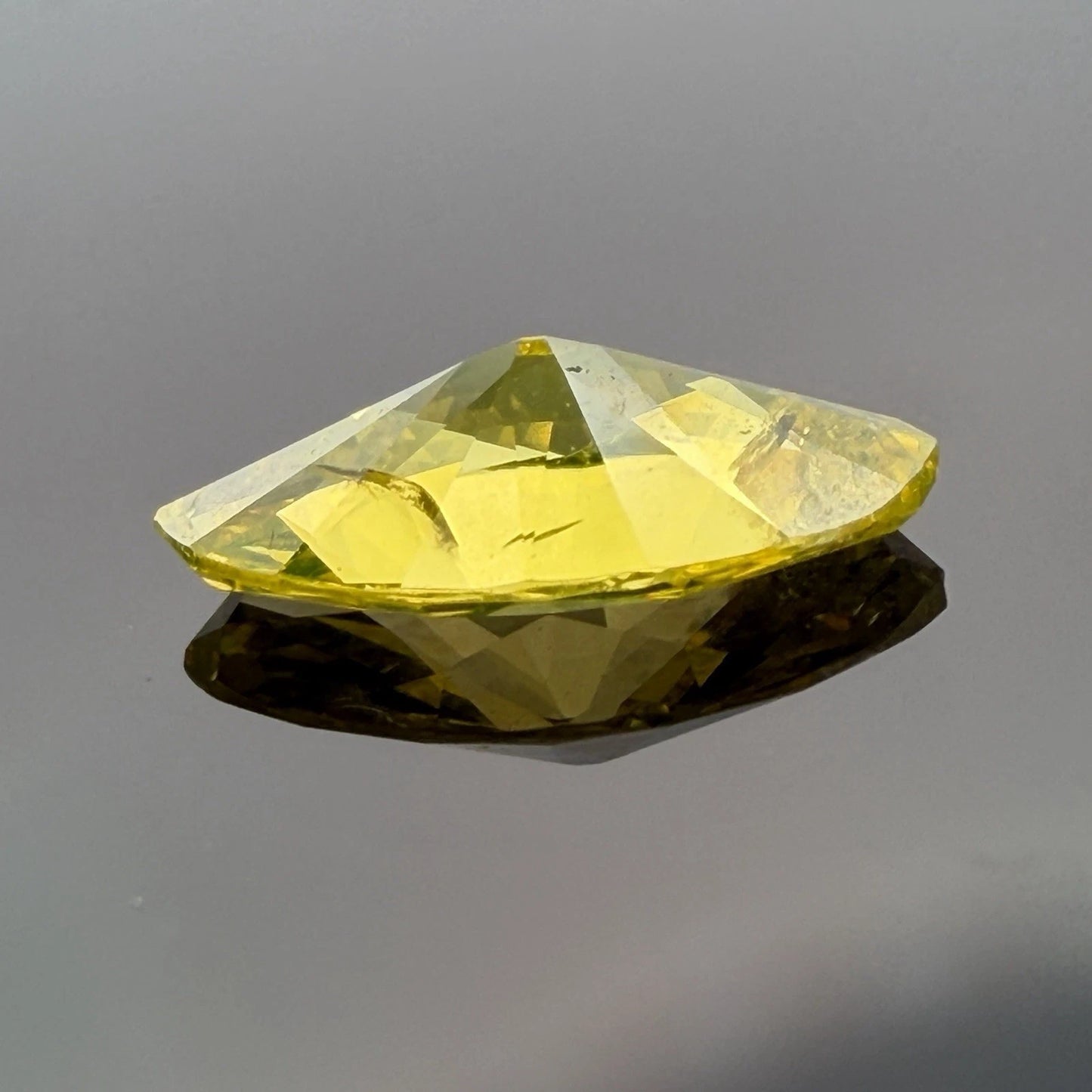 Loose GIA 1.33CT Fancy Vivid Greenish Yellow Diamond I2 Treated Marquise