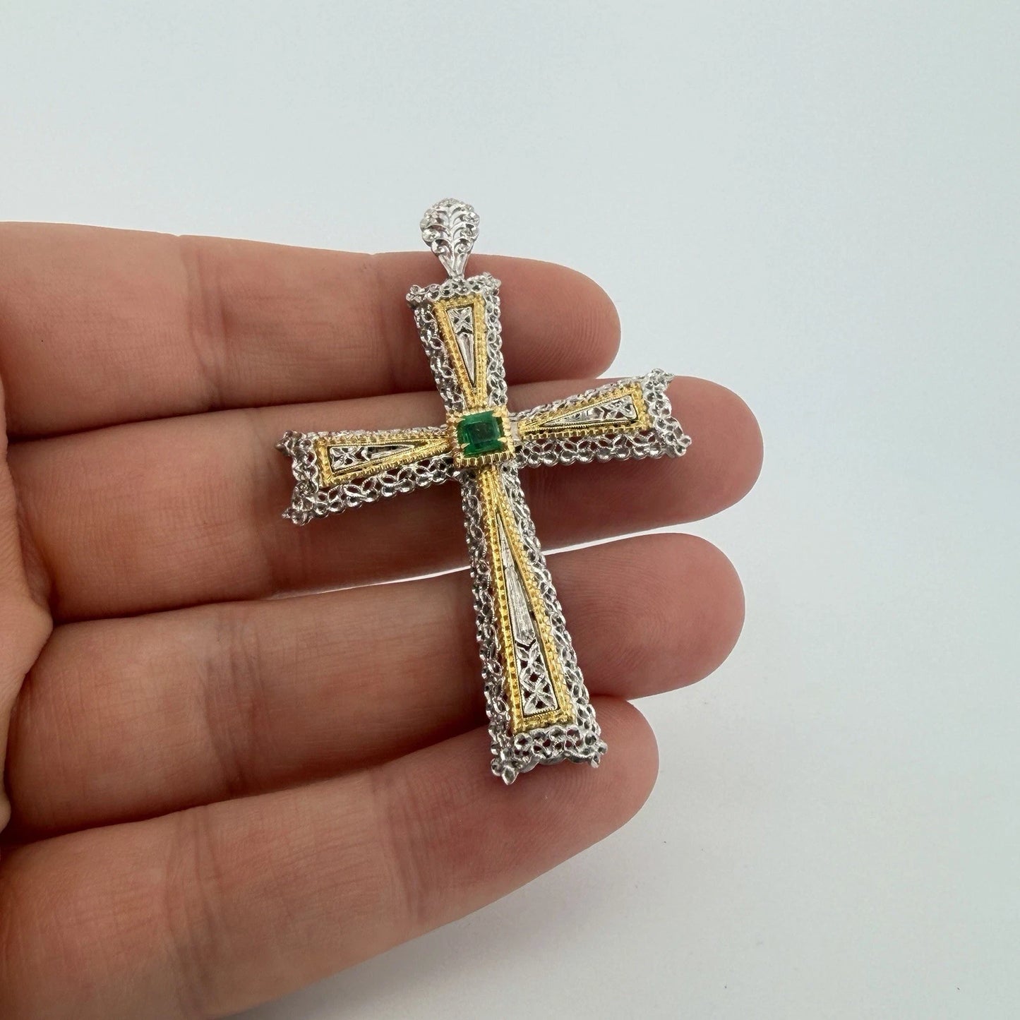 Vintage 18K Two-Tone Gold Natural Emerald Filigree Cross Pendant Italy Large