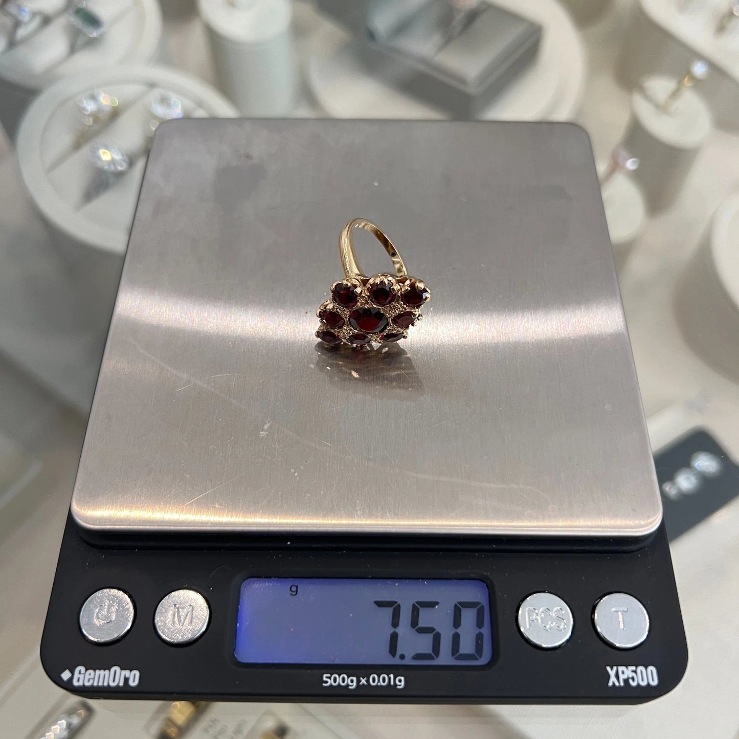 Vintage 14K Gold Garnet Cluster Ring Fishtail Setting Size 5 Estate 7.50g