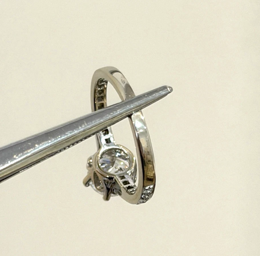 14K White Gold Engagement Ring GIA .96ct Round Natural Diamond SI1 I Size 4.75 by Devine & Co — detail view