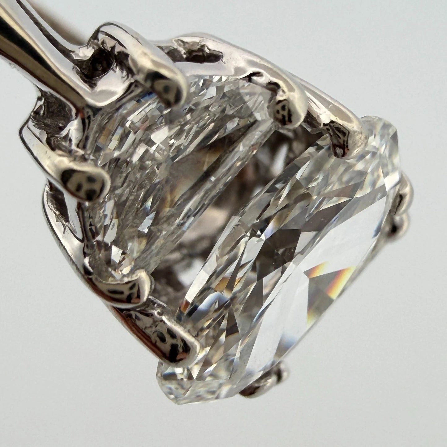 Natural 1.55ct GIA Elongated Oval Diamond Three-Stone Ring 14KW G SI1 Half Moon