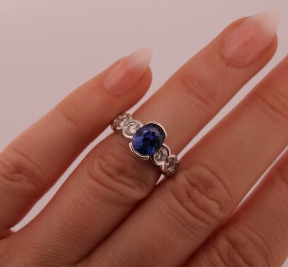 Natural Oval Sapphire Diamond Ring 18K Gold 2.75ctw Sapphire 1.00ctw Dia Sz 5 by Devine & Co — front view