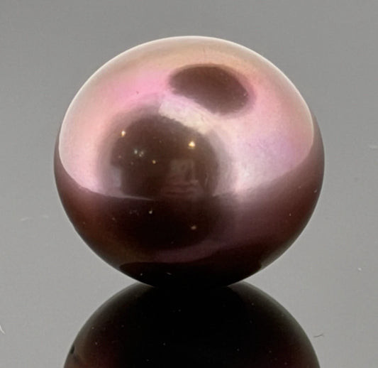 Large Intense Metallic Mauve Cultured Pearl Loose 14-15.25mm Near Round Freshwater, main view