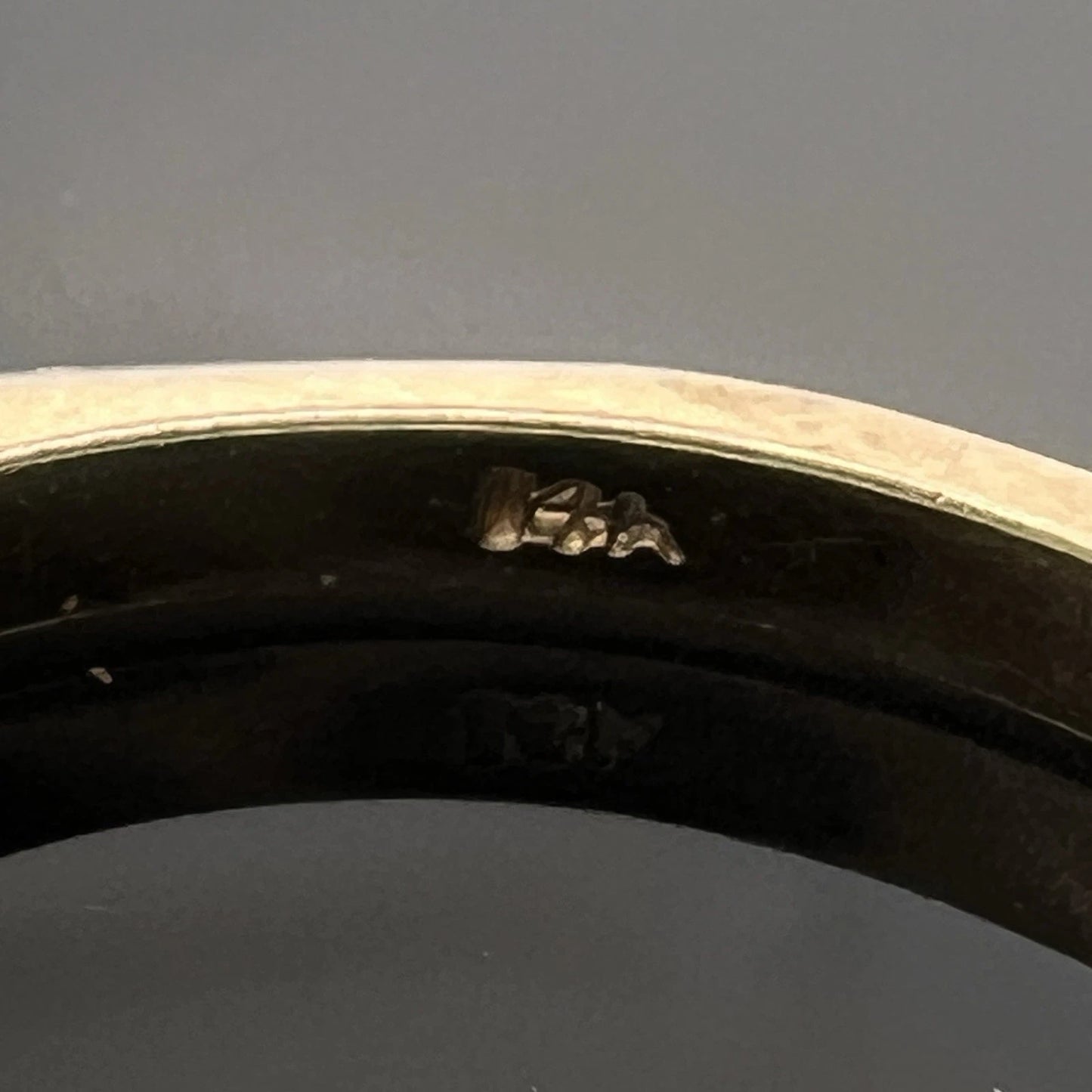 14K Gold Platinum Baguette Diamond Band .25ctw 2g Estate Ring 6.75