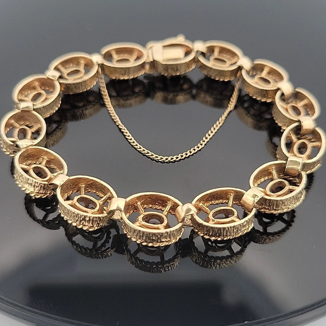 Vintage 14K Yellow Gold Natural Garnet Link Bracelet Bark Finish 12CTW 8 27 Gr by Devine & Co — angled view