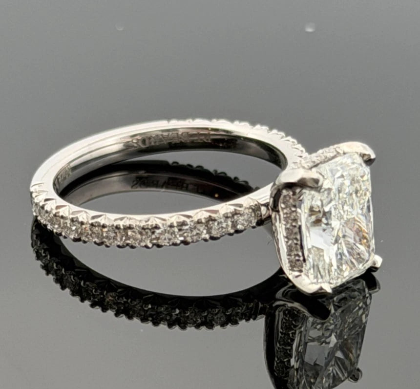 Platinum Solitaire Diamond Engagement Ring Natural Radiant 2.50ct F/VS2 GIA Sz 7 by Devine & Co — angled view