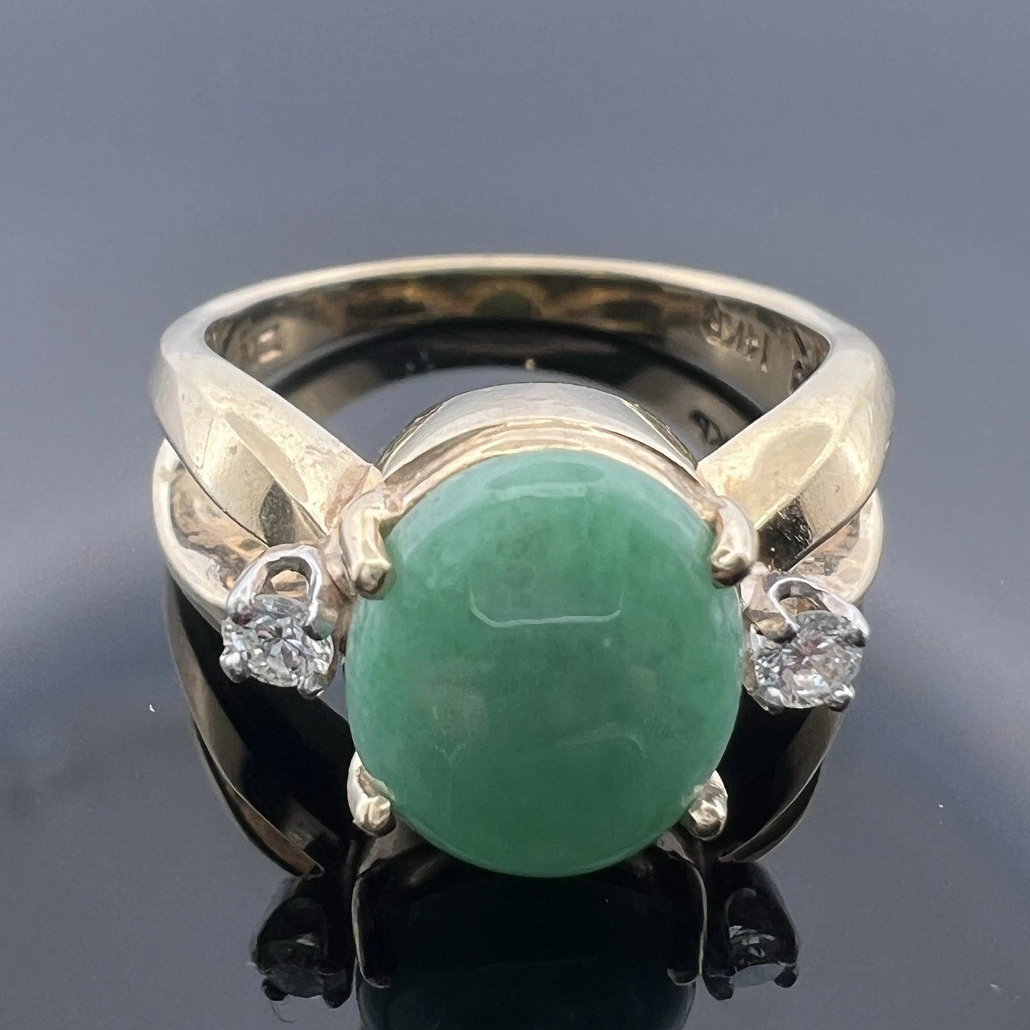 Estate 14K Yellow Gold Jadeite Jade Diamond Ring Oval Cabochon Size 6