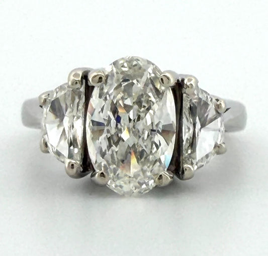 Natural 1.55ct GIA Elongated Oval Diamond Three-Stone Ring 14KW G SI1 Half Moon