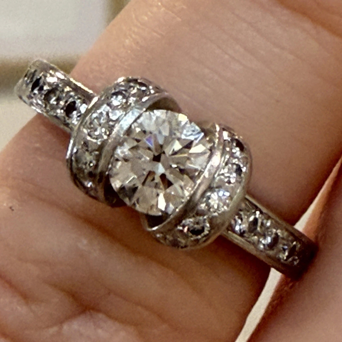 Authentic Tiffany & Co. Platinum Diamond Ribbon Ring 0.41ct F VS1 Size 3.5