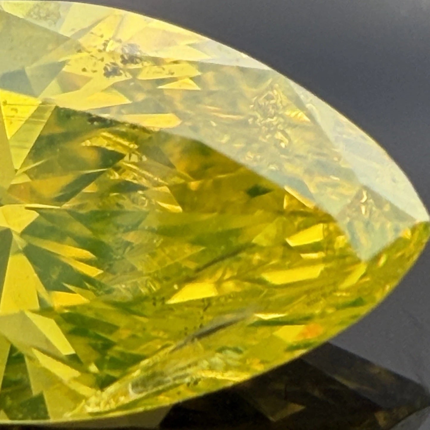 Loose GIA 1.33CT Fancy Vivid Greenish Yellow Diamond I2 Treated Marquise