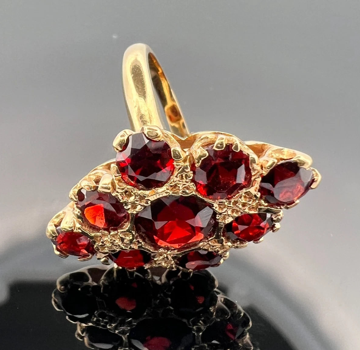 Vintage 14K Gold Garnet Cluster Ring Fishtail Setting Size 5 Estate 7.50g