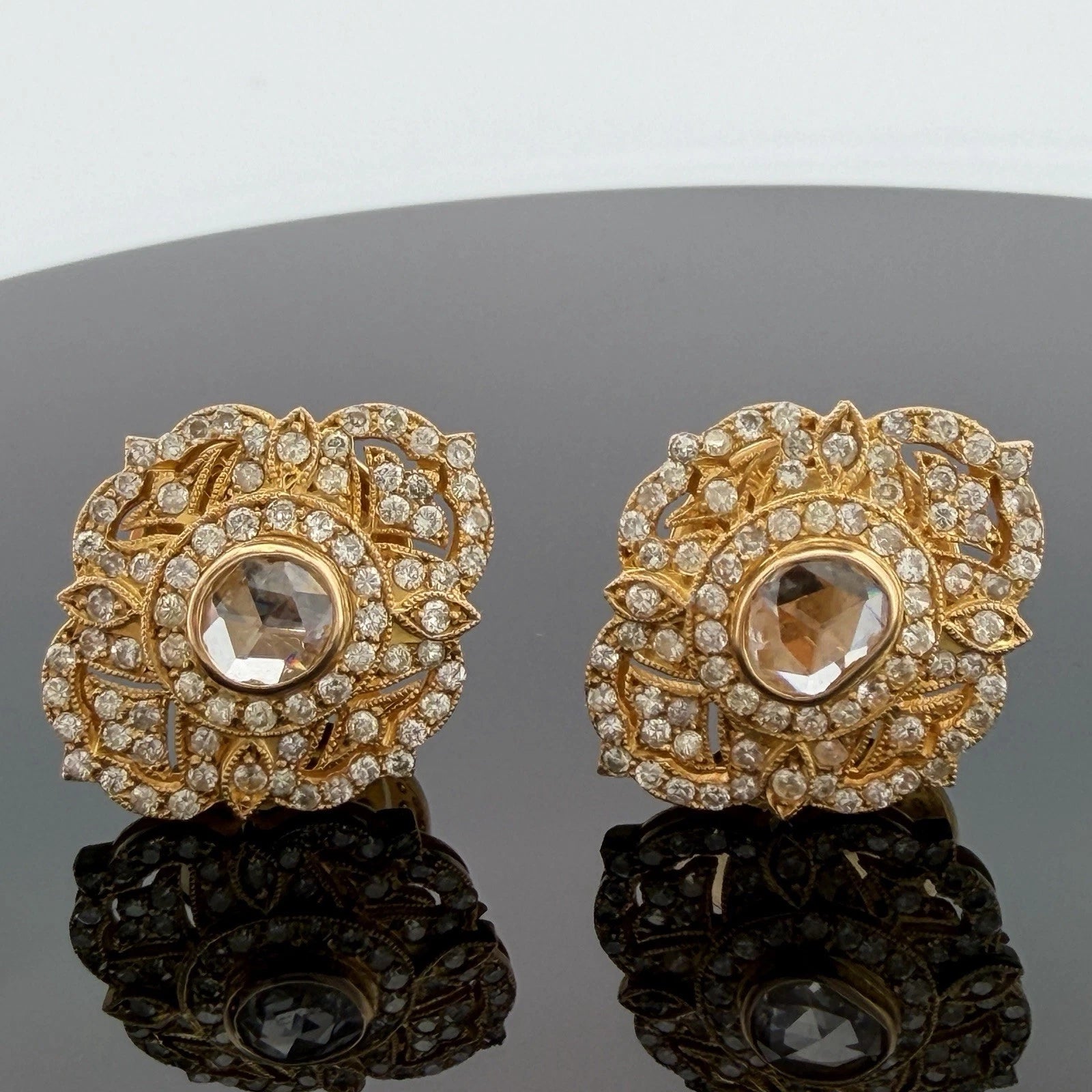 Natural Rose Cut and Round Brilliant Diamond Earrings 14K Yellow Gold Vintage 2CTW, profile detail