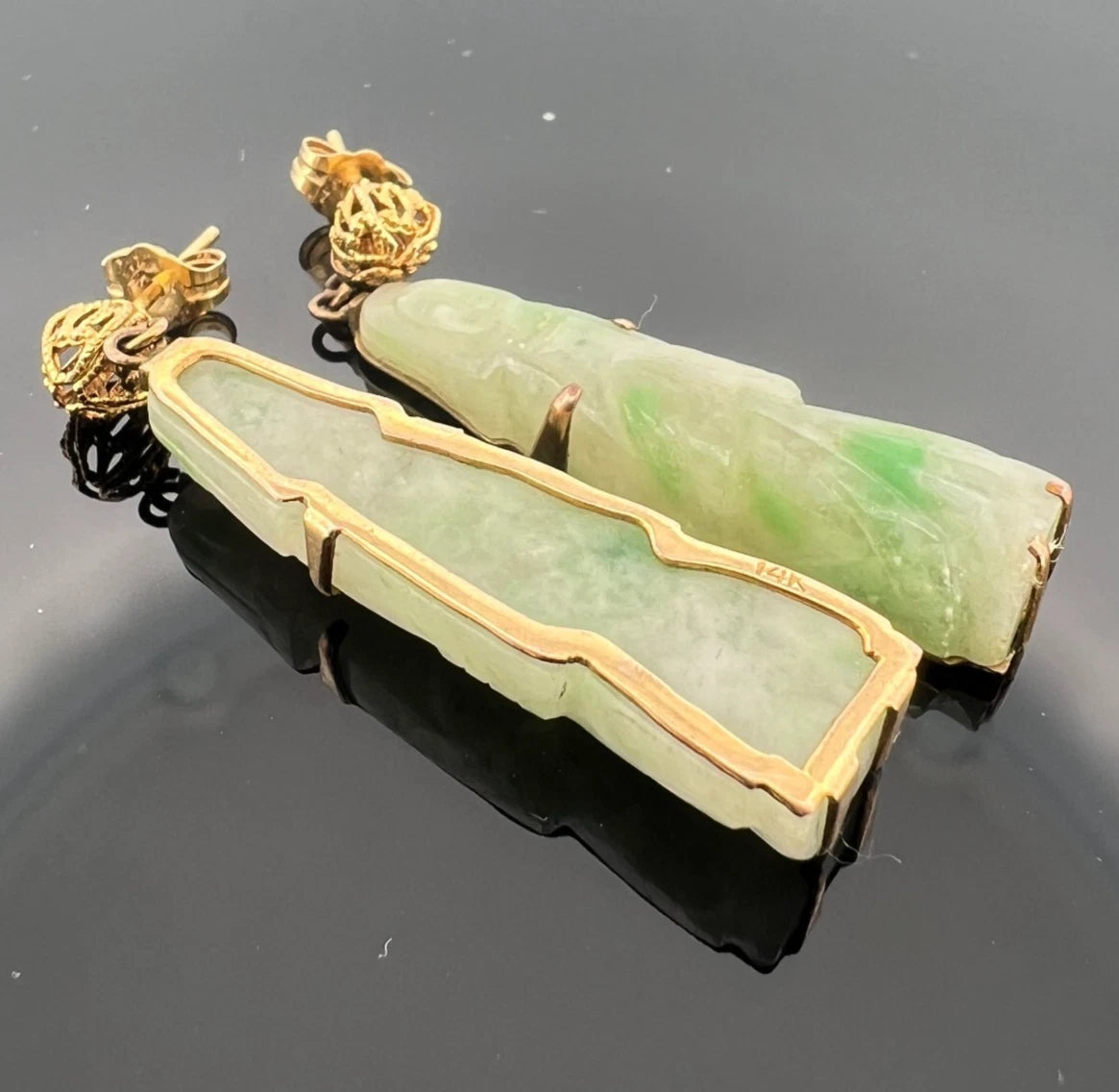 Vintage 14K Gold Carved Jade Drop Earrings Green Jadeite 8.16g Estate