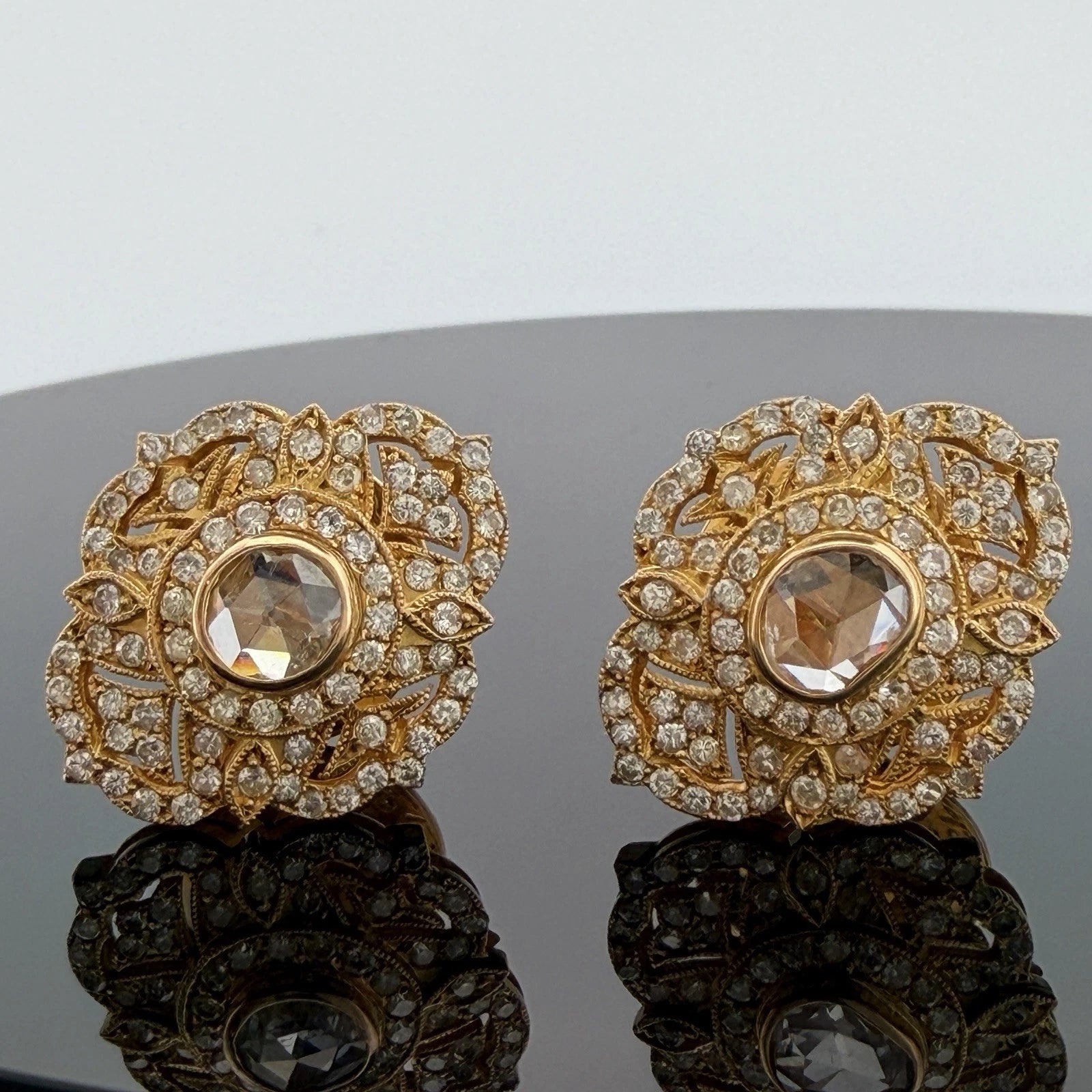 Natural Rose Cut and Round Brilliant Diamond Earrings 14K Yellow Gold Vintage 2CTW, stone detail